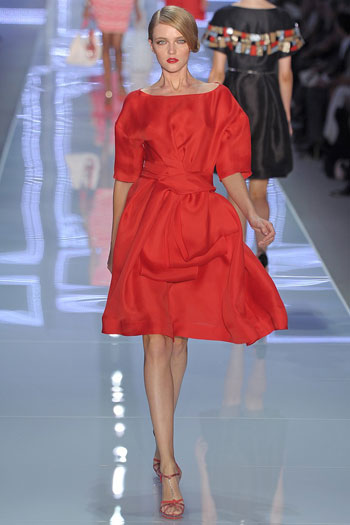 Crvena Christian Dior haljina