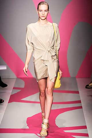 DKNY haljina