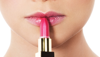 Mali trikovi za savršene usne